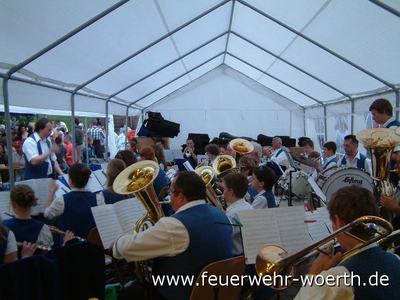 2012.04.30 Maibaumaufstellung 026.JPG